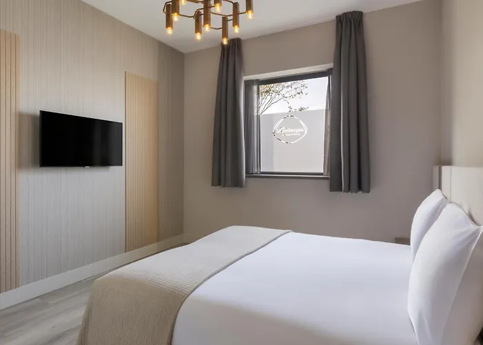 Hotel De Bronsbergen Boutique Wellness & *